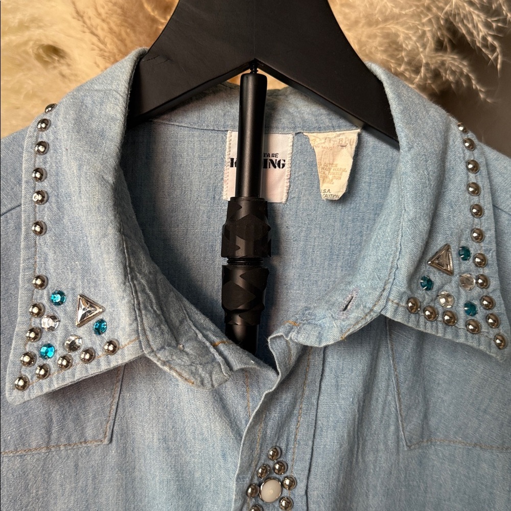 YOU GOTTA BE KIDDING Embellished Light Blue Denim & Diamonds shirt VTG - Picture 4 of 12